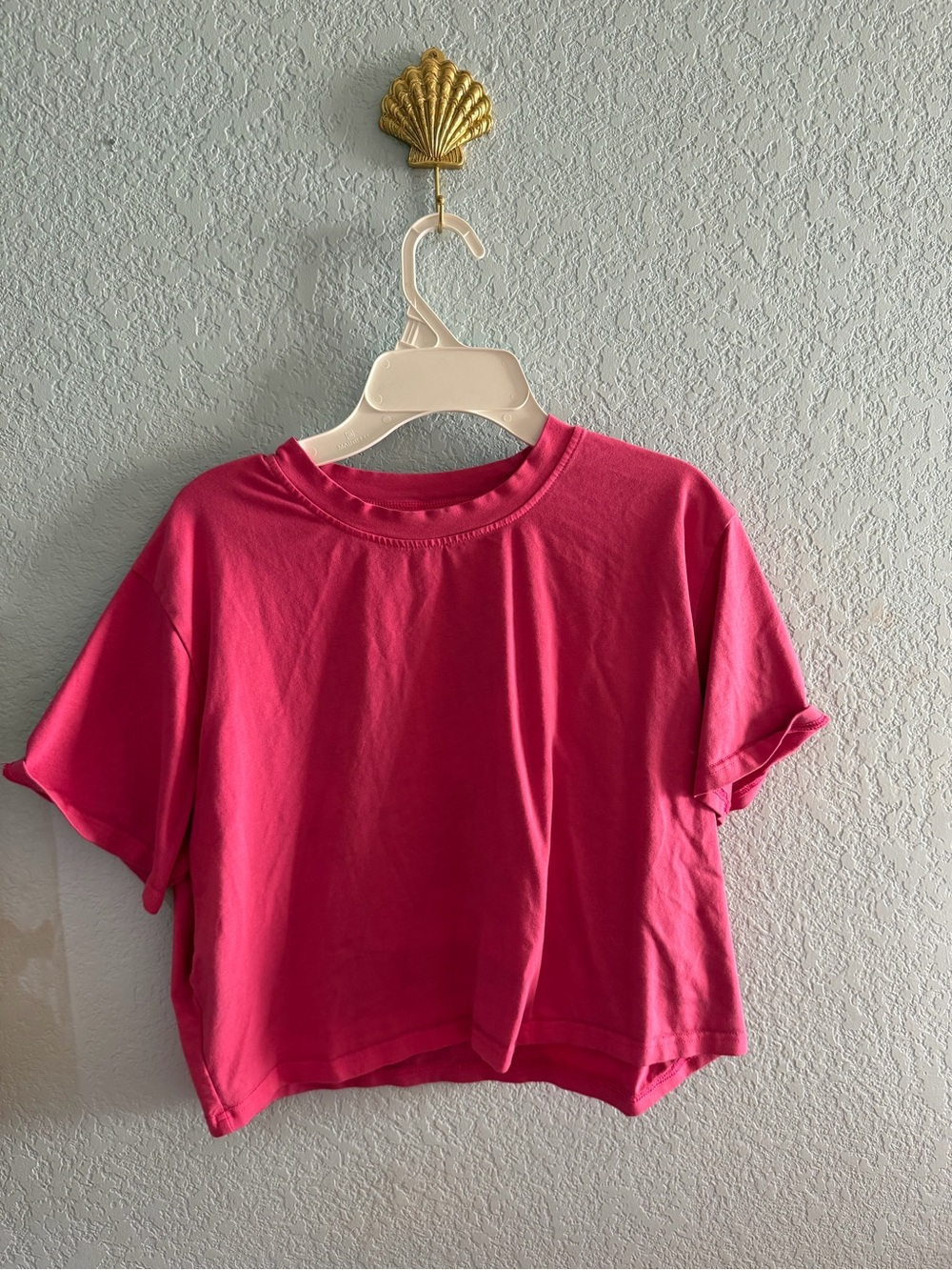 Classic Women's Cropped Tee - Hot Pink